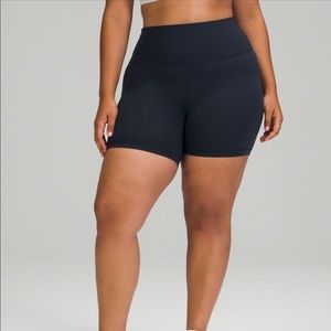 Wunder Train High Rise Short 6”